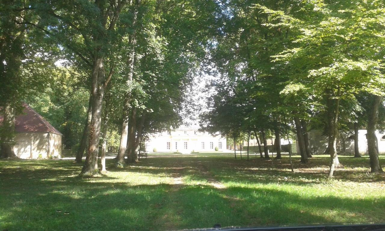 Le Chateau De Bressey & Son Orangerie Exterior photo