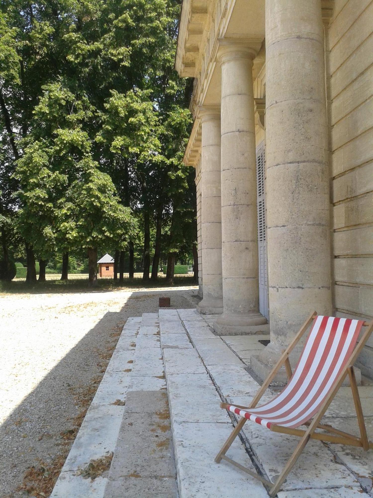 Le Chateau De Bressey & Son Orangerie Bed & Breakfast Exterior photo