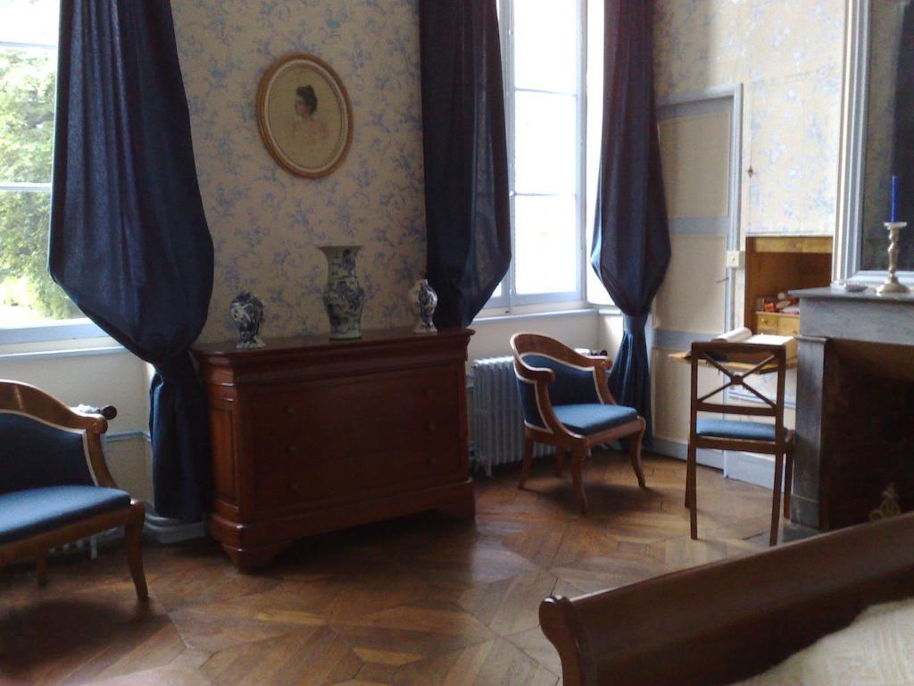 Le Chateau De Bressey & Son Orangerie Room photo