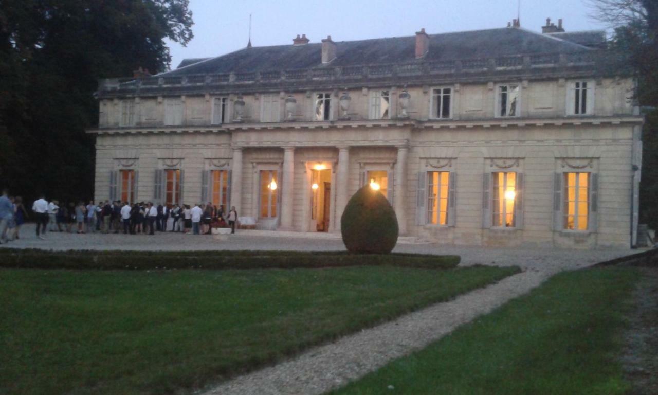 Le Chateau De Bressey & Son Orangerie Exterior photo